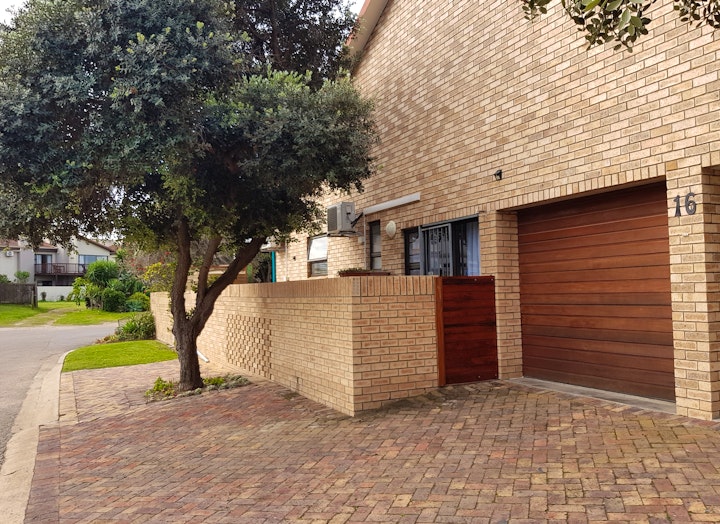 Eastern Cape Accommodation at 16 Flame @ Supertubes | Viya