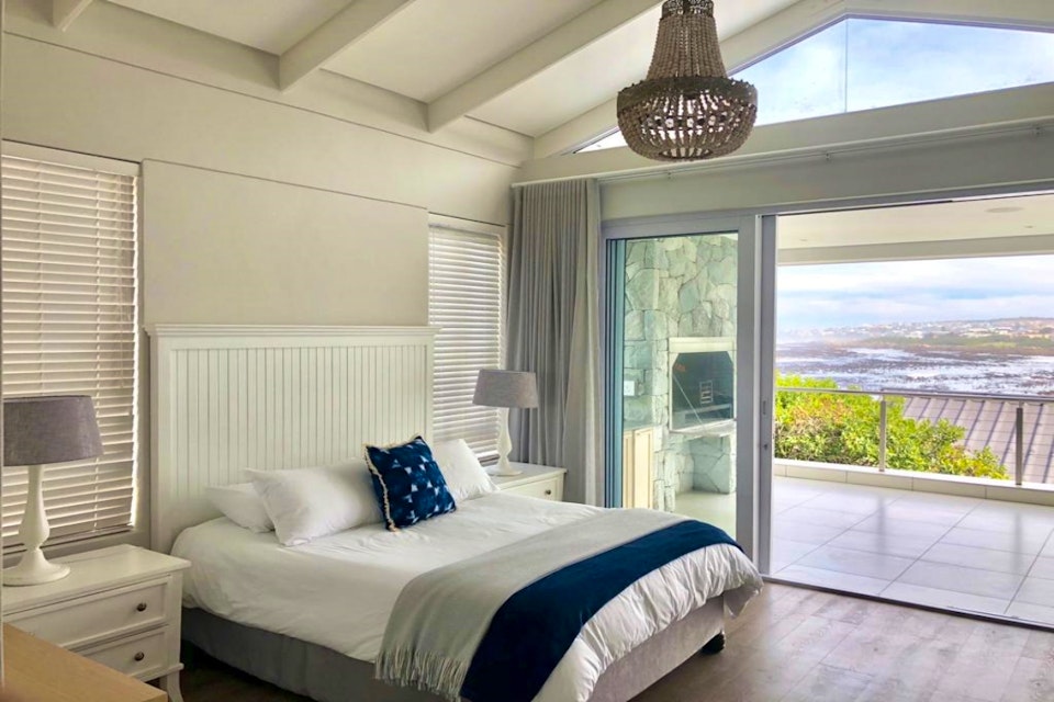 Hermanus Accommodation at  | Viya