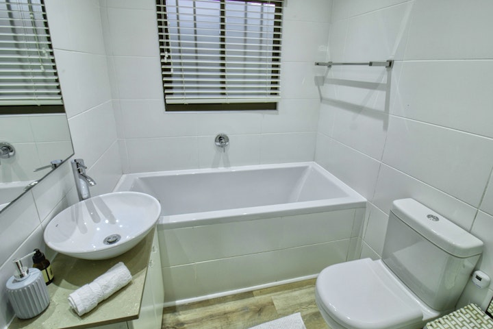 Sarah Baartman District Accommodation at Houtboschbaai No 1 | Viya