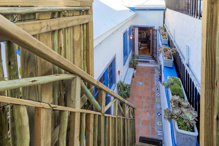 Cape Town Accommodation at Modern Art Deco Cottage | Viya