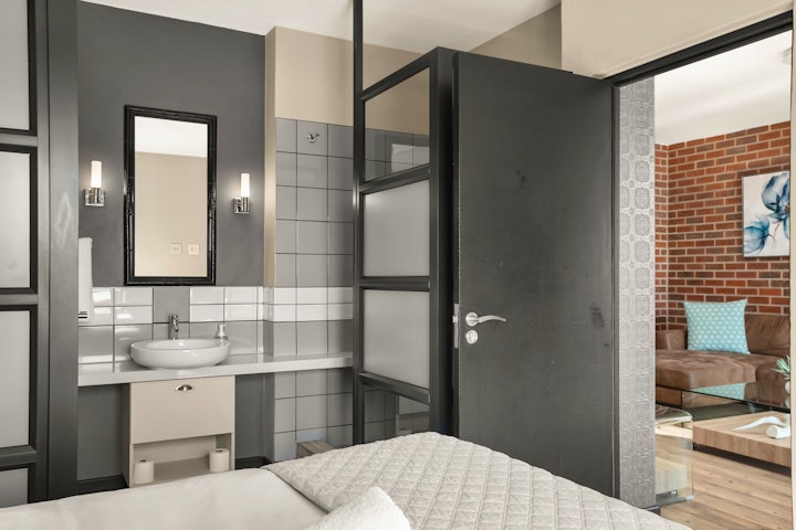 Gauteng Accommodation at Easy Stay - The Vantage 516 | Viya