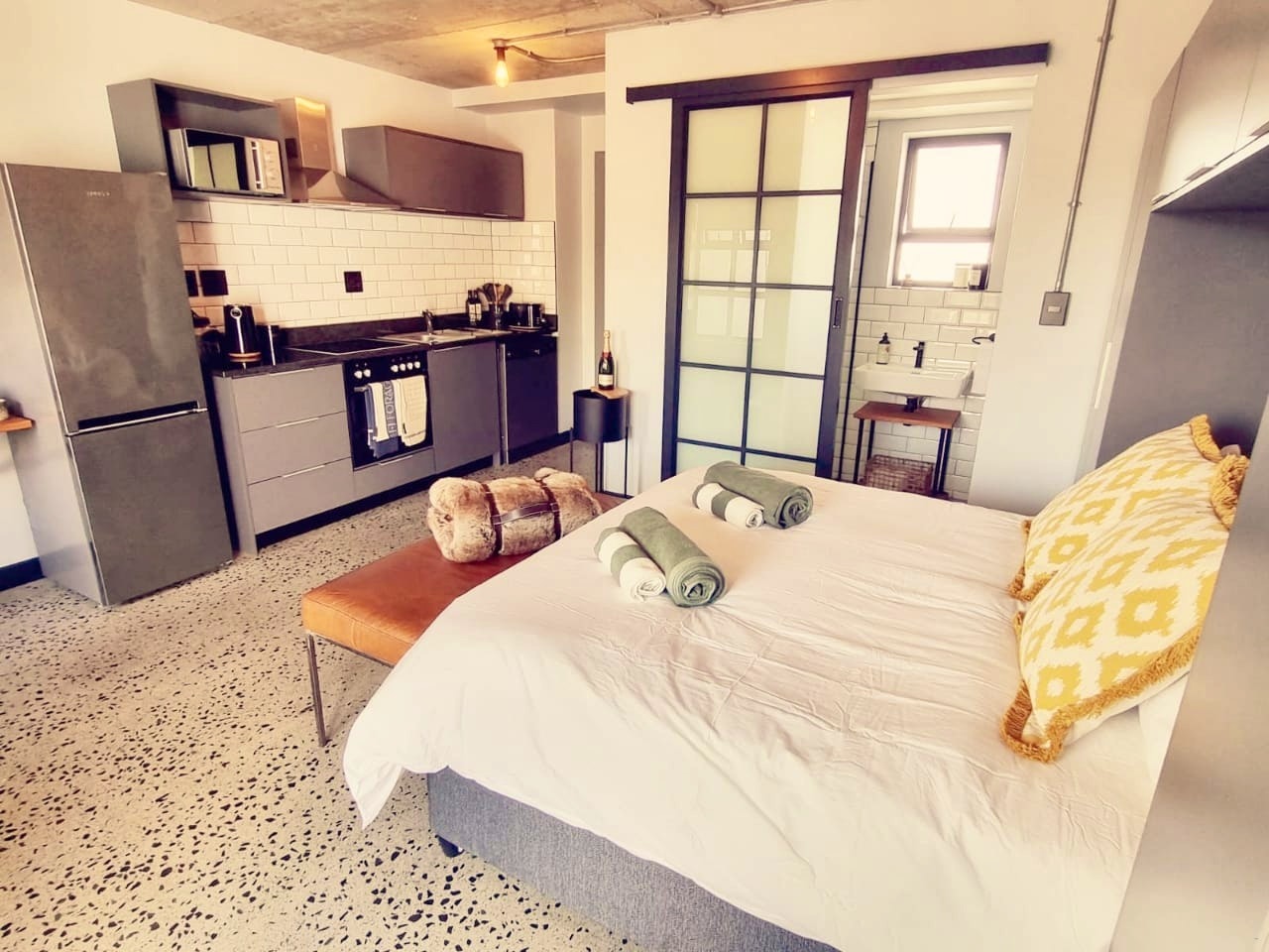 Bloubergstrand Accommodation at  | Viya