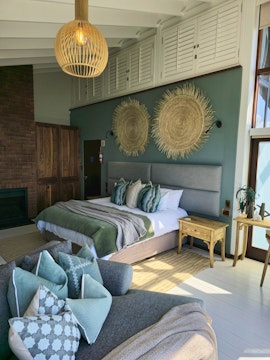 Jeffreys Bay Accommodation at Luxury Villa on Supertubes | Viya