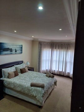 Jeffreys Bay Accommodation at Milkwood 319 | Viya