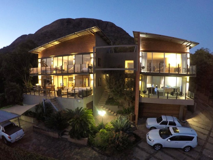 Hartbeespoort Accommodation at ThatchView | Viya