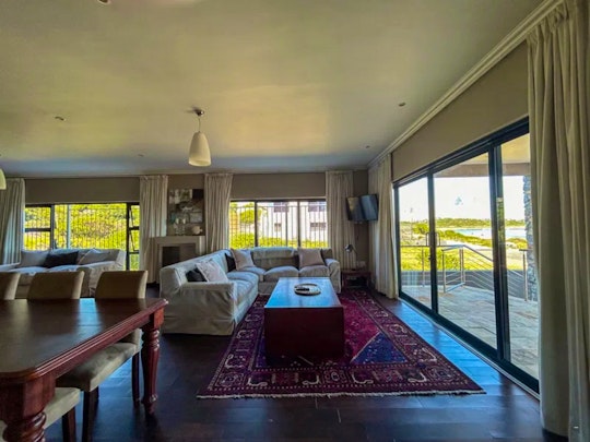 Hermanus Accommodation at  | Viya