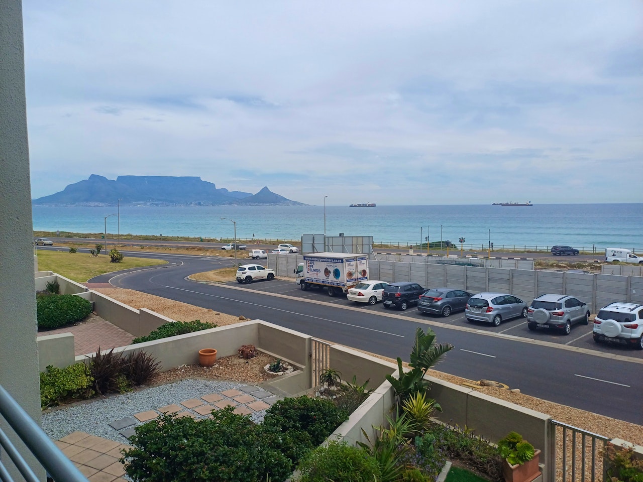 Bloubergstrand Accommodation at  | Viya