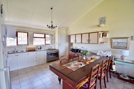 Struisbaai Accommodation at Duiker 11 | Viya