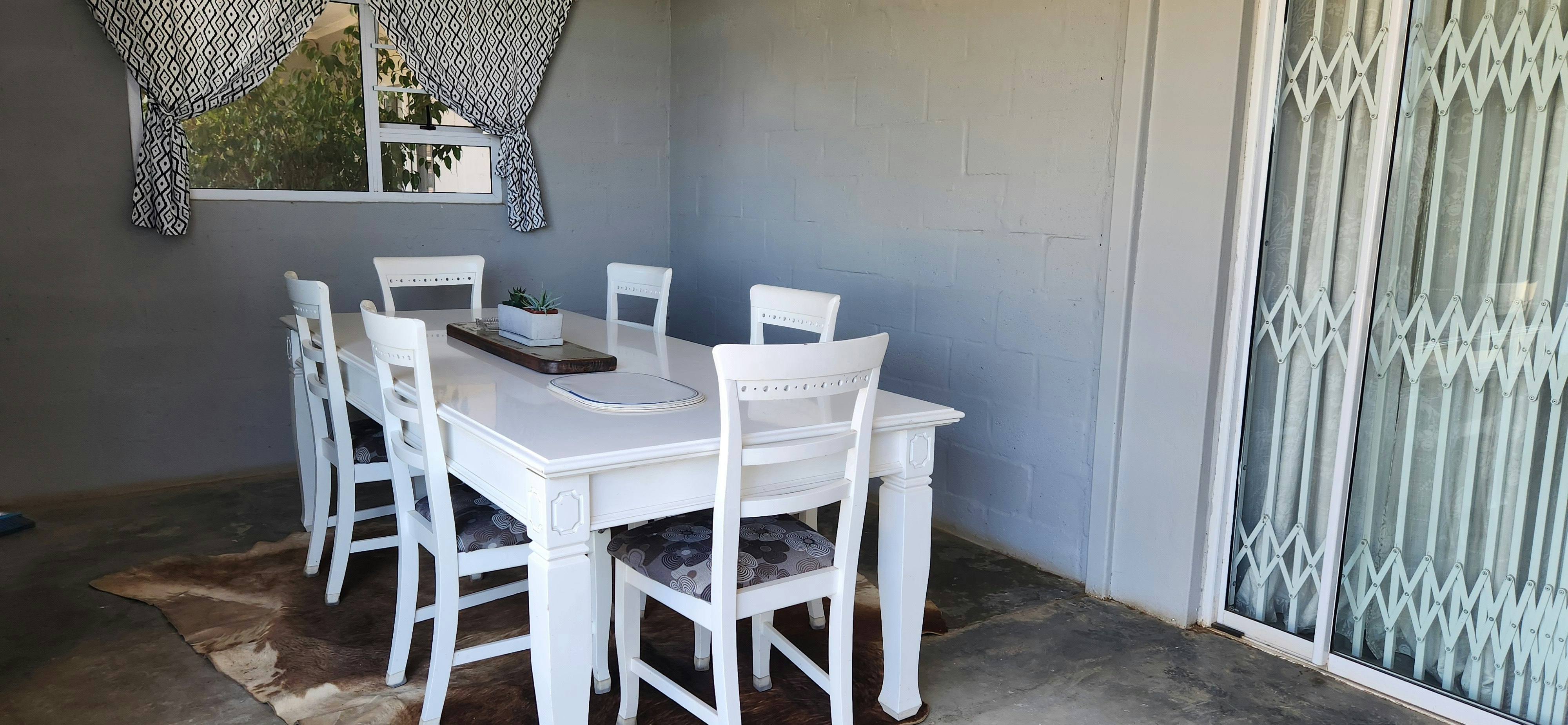 Volgenoeg Self Catering Cottage image no 34 of 37