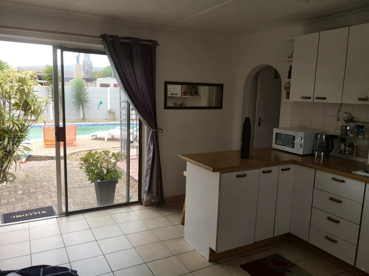 Cape Town Accommodation at Palm Cottage | Viya