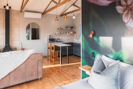 Boland Accommodation at Vrolikheid Landgoed - Hoopoe Cabin | Viya