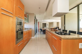 Cape Town Accommodation at 1201 Topaz | Viya