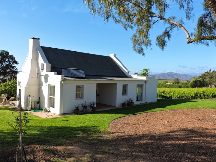 Cape Winelands Accommodation at Klaasvoogds Opstal | Viya