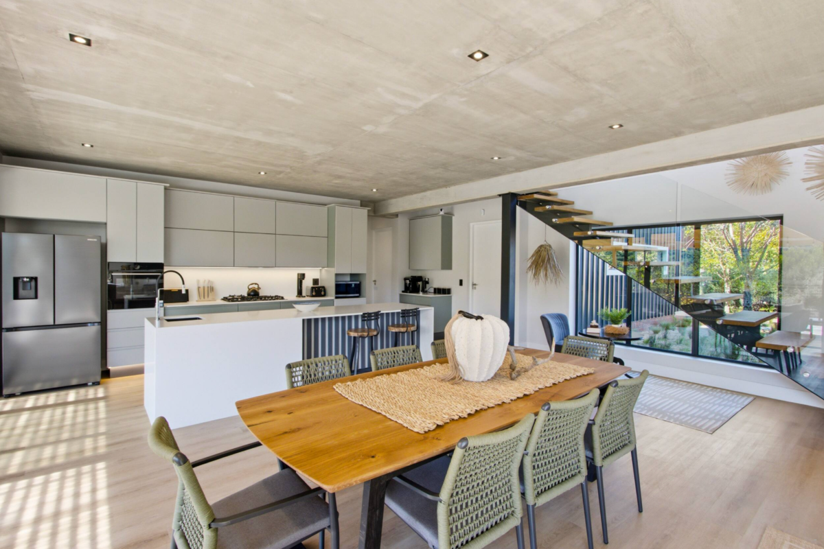 The Lonian Cola Beach image no 14 of 25