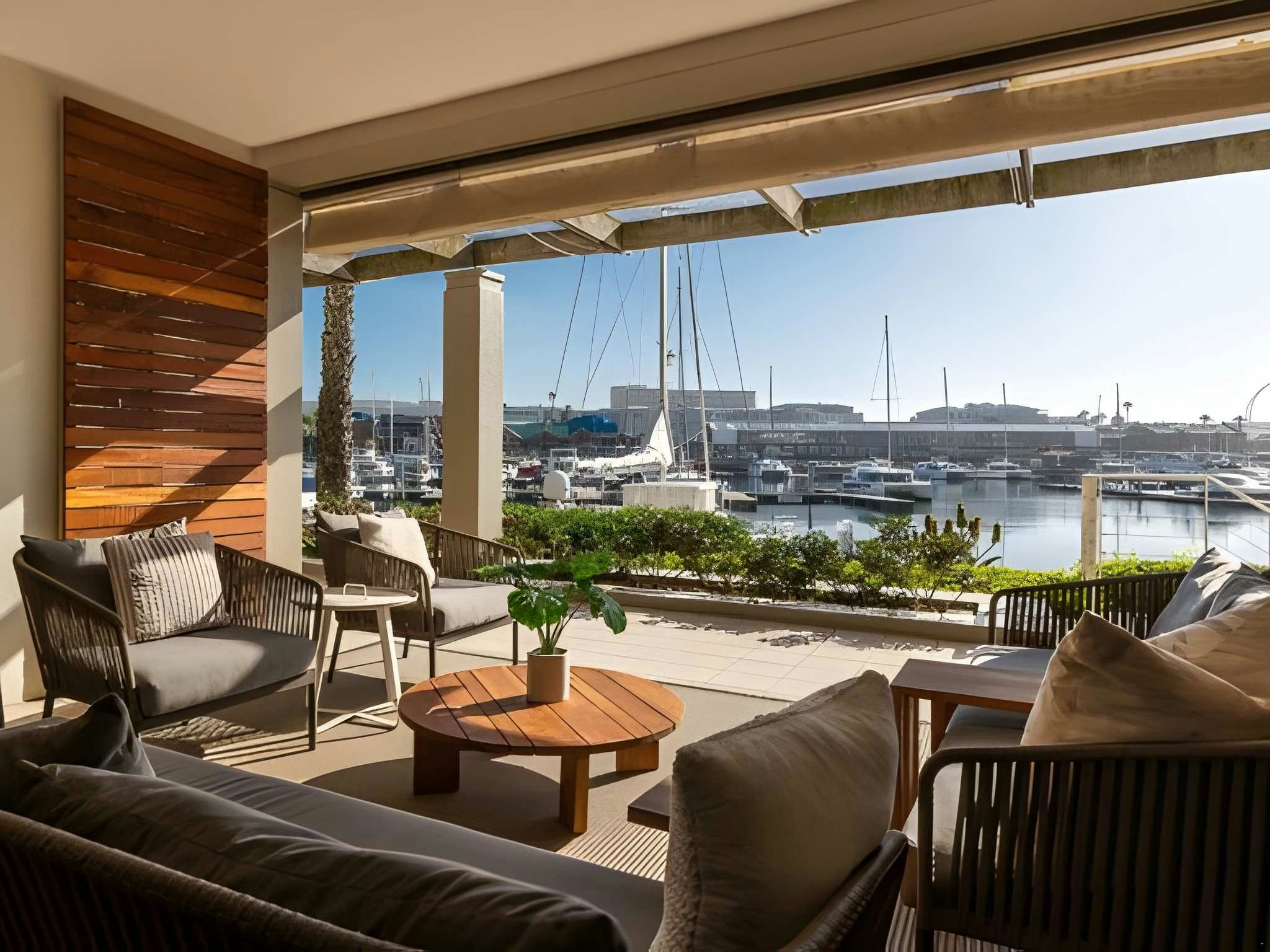 Mountain Marina - Three Bedroom Luxury Premier 3 image no 1 of 26