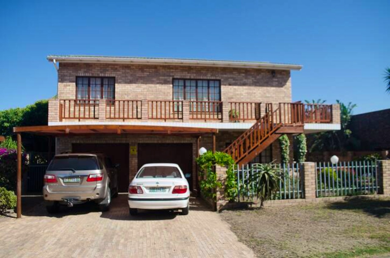 Jeffreys Bay Accommodation at  | Viya