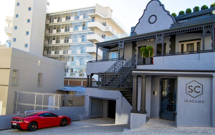 Cape Town Accommodation at Seacliff Apartment 1 | Viya