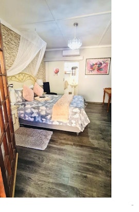 Karoo Accommodation at De Oude Scholen | Viya