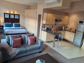 Johannesburg Accommodation at Cloud Ink @Mapungubwe | Viya