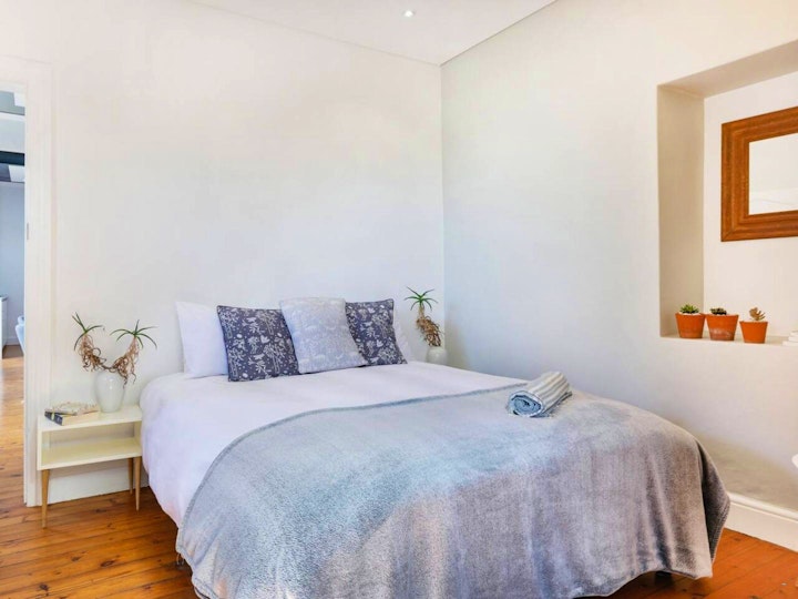 Western Cape Accommodation at Contemporary Cottage | Viya