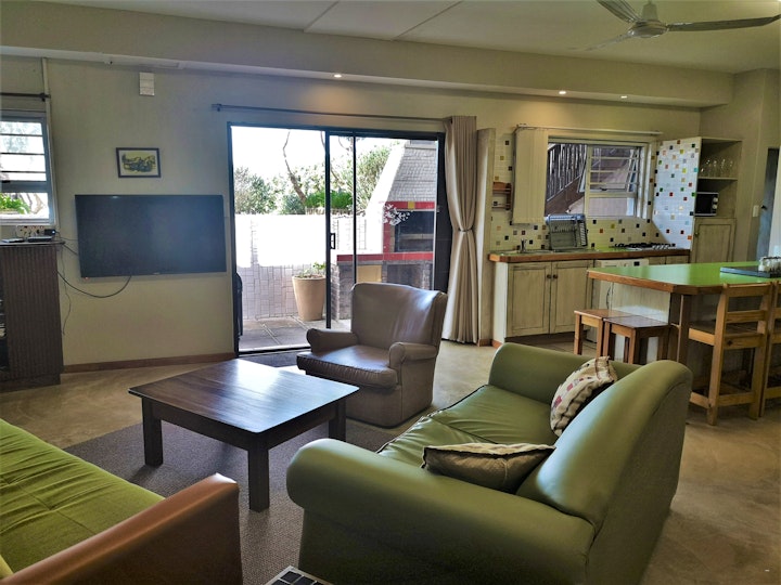 Jeffreys Bay Accommodation at Waterkant 2 | Viya