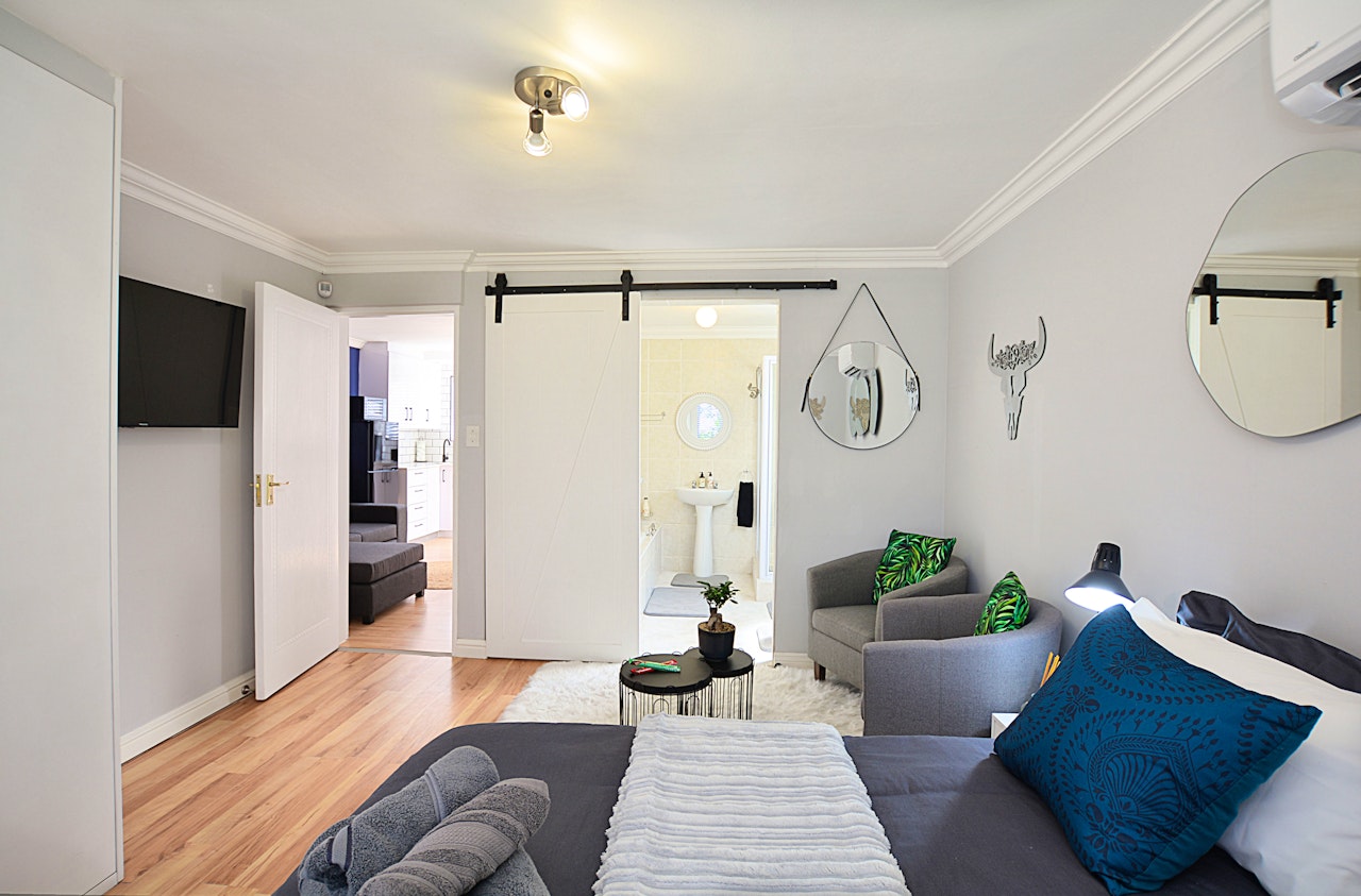 Bloubergstrand Accommodation at  | Viya