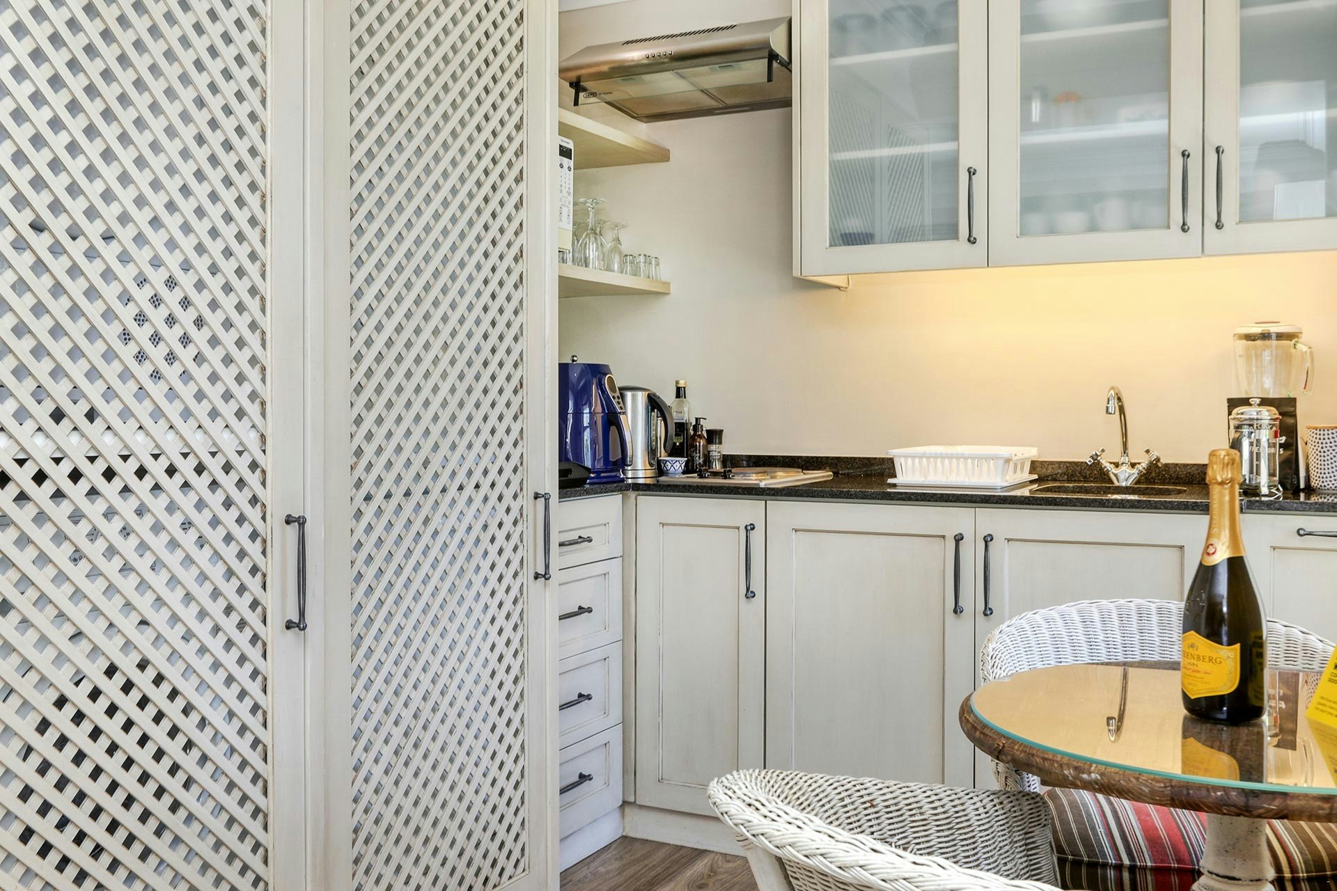 French Country Cottage image no 11 of 24