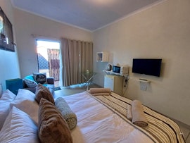 Hartbeespoort Accommodation at  | Viya