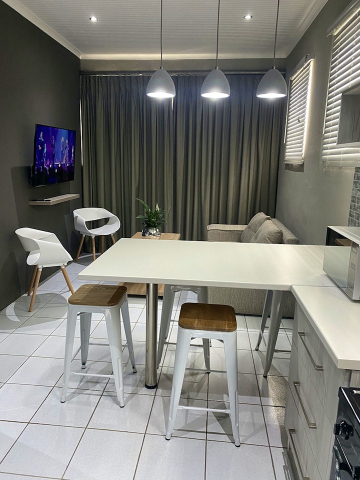 Colchester Accommodation at Addo Adventure House and Apartment | Viya