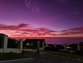 Struisbaai Accommodation at Ferrous Nest | Viya