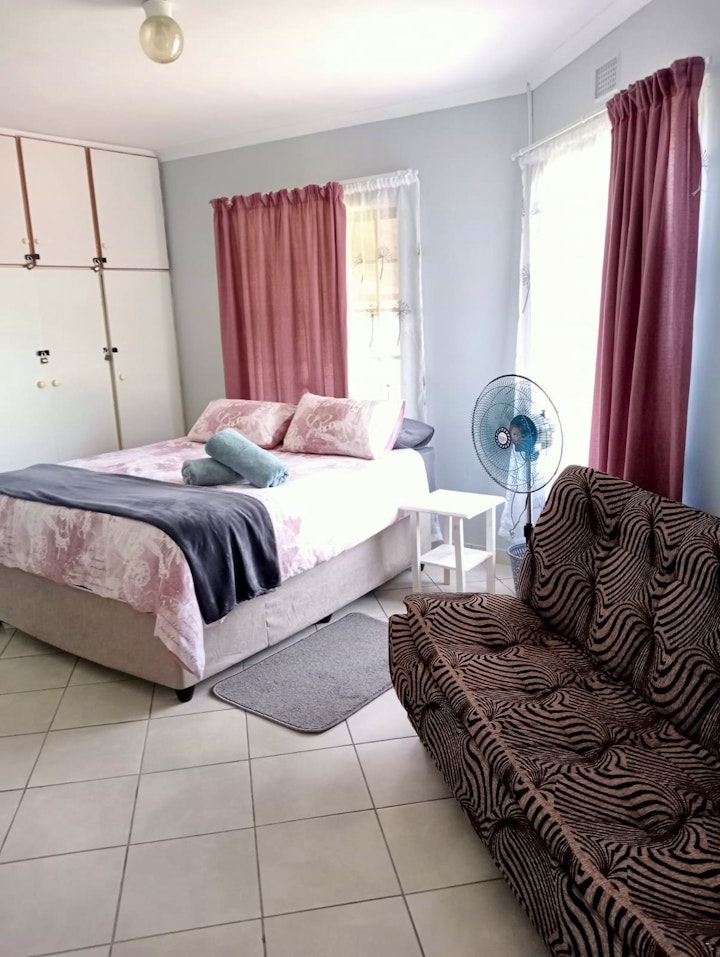 KwaZulu-Natal Accommodation at Sole Sands Cottage | Viya