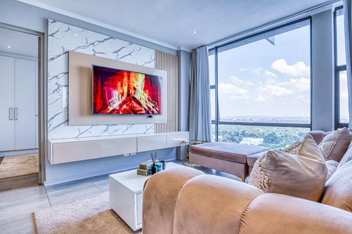 Gauteng Accommodation at Masingita Towers Luxury Apartment 812 | Viya