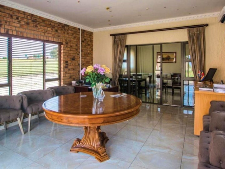 Mpumalanga Accommodation at HoyoHoyo Acorns Lodge | Viya