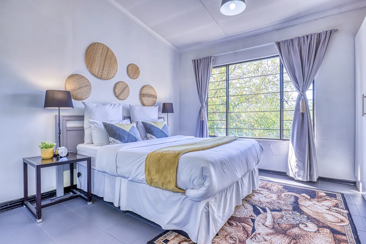 Rooihuiskraal Accommodation at Bedford Manor | Viya