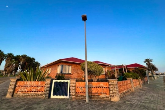 Twelve First Avenue Holiday Home