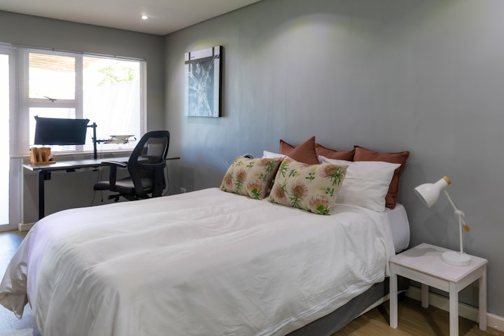 Cape Town Accommodation at Mountain Close Family Home | Viya