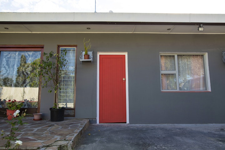 Cape Town Accommodation at Lyronne Guest house, Shuttle and Tours | Viya