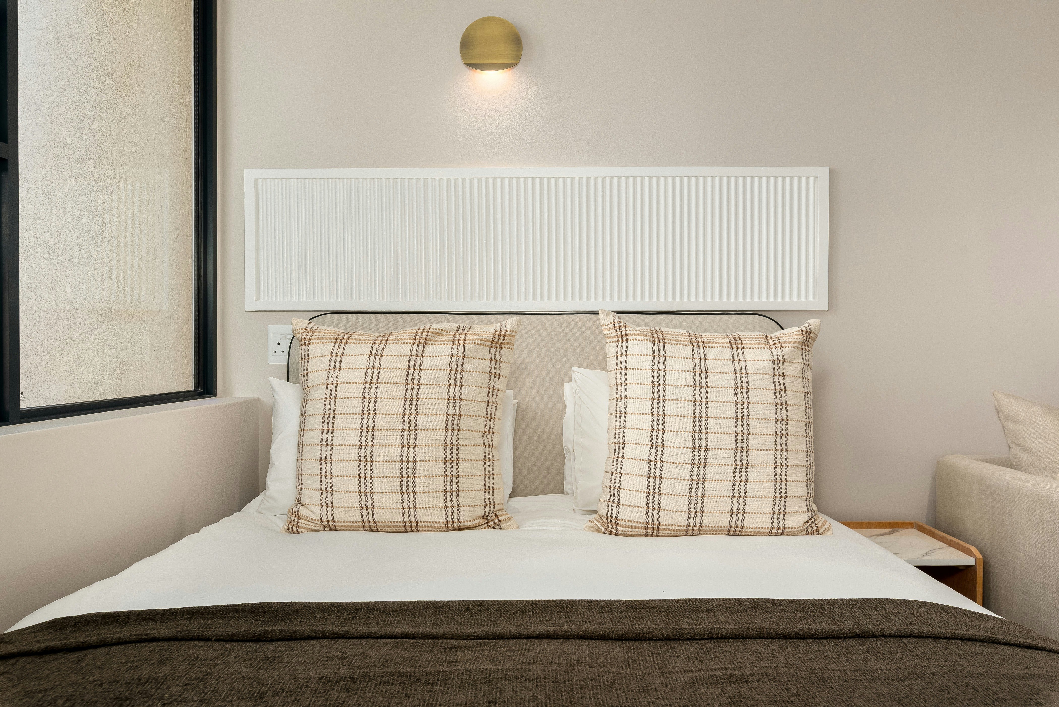 Charlie and the Chairman | Stylish Studio image no 5 of 12
