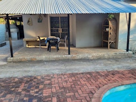 Kruger National Park South Accommodation at Plaas-Huis-Oorslaap | Viya