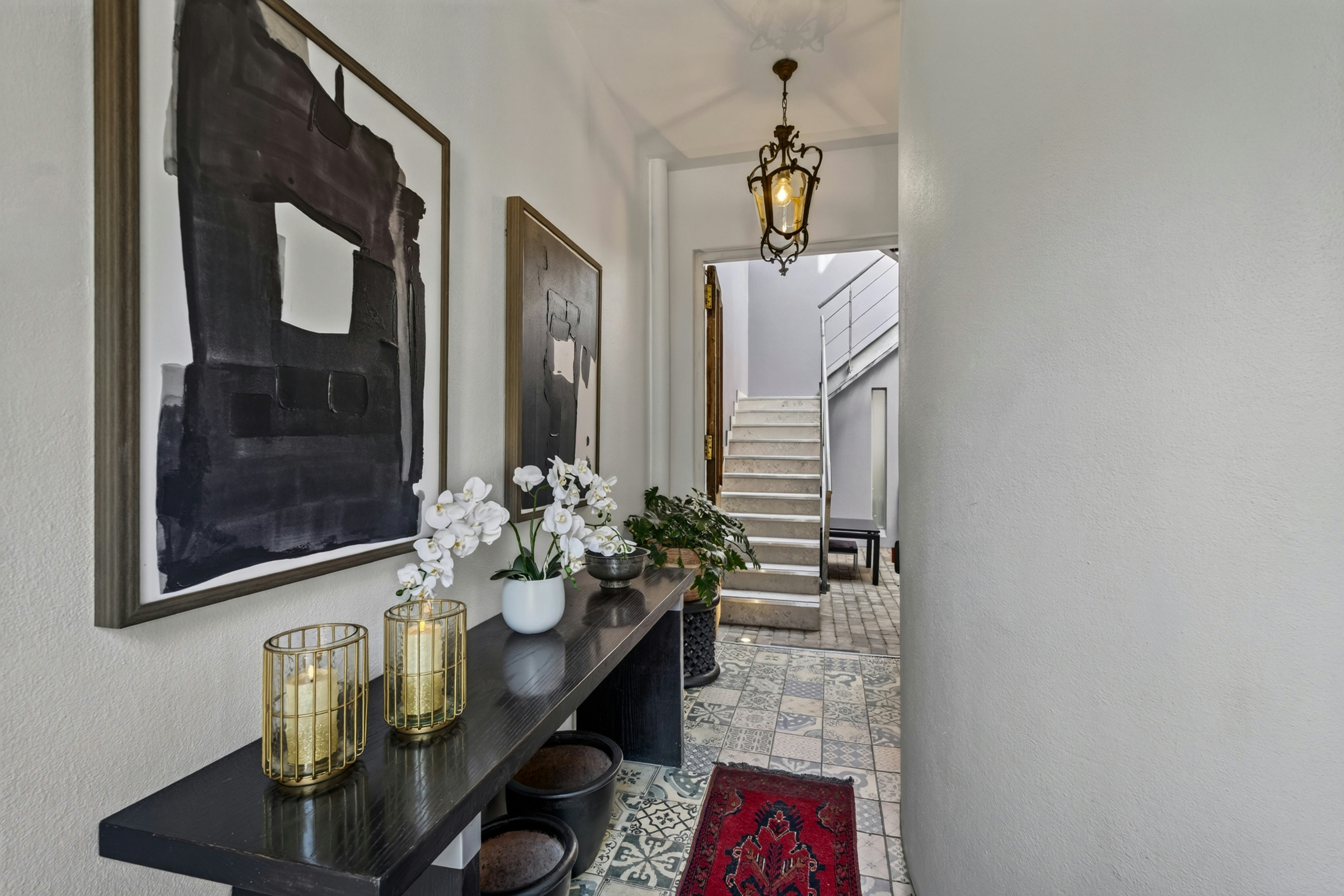 Casa Dias | Scenic Mountain Views | Unbeatable City Access image no 10 of 28