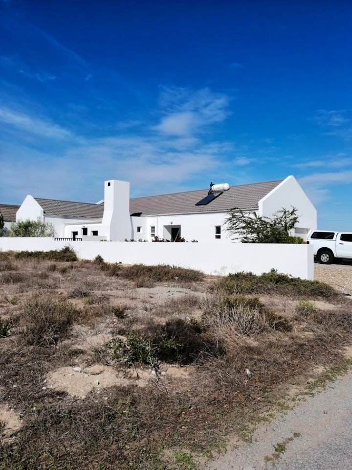 West Coast Accommodation at 11 Sanderling | Viya