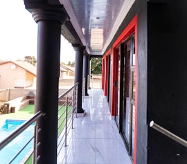 Cradle Of Humankind Accommodation at Milk & Honey BnB | Viya