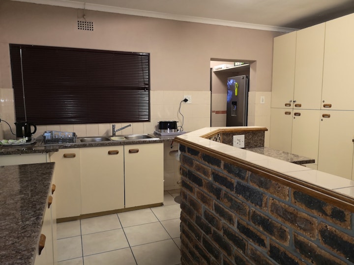 Northern Suburbs Accommodation at TwinnPalms Accommodation | Viya