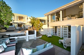 Northern Suburbs Accommodation at White Waves Beach House | Viya