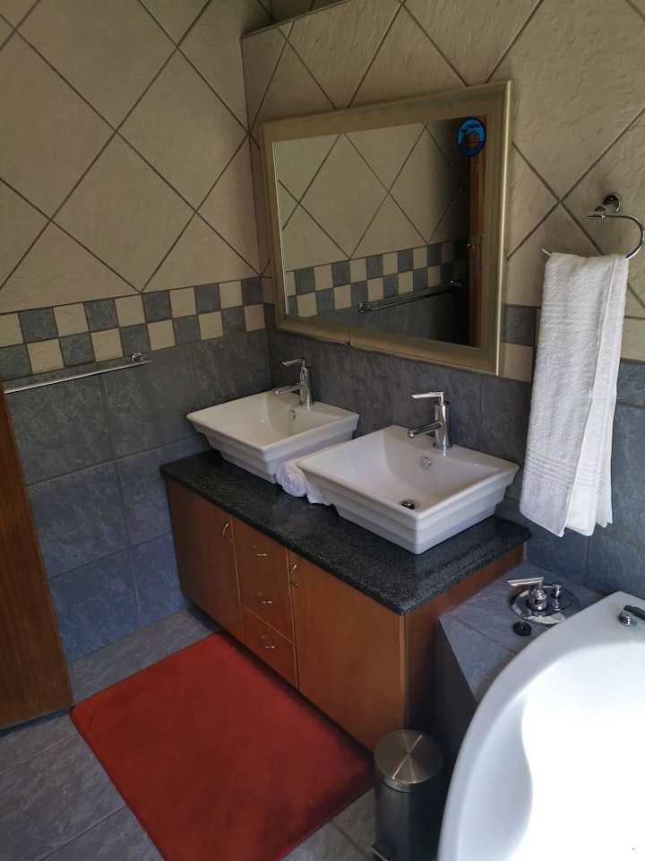 Centurion Accommodation at Cozy Manor Gastekamers | Viya