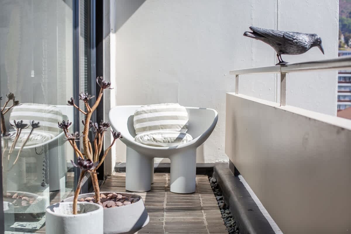 Love My Spacious Habitat - 1 Bedroom Penthouse image no 34 of 45