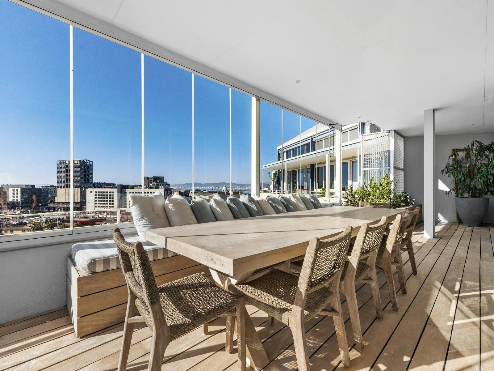 Mountain Marina - Three Bedroom Luxury Premier Penthouse 2 image no 2 of 17
