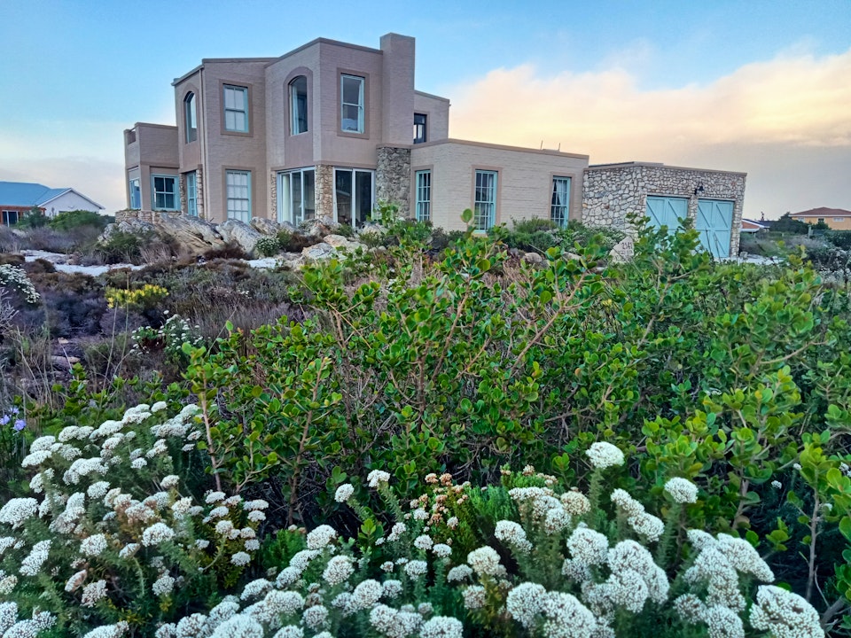 Betty's Bay Accommodation at  | Viya