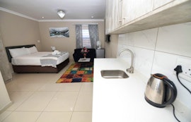 Northern Suburbs Accommodation at Elemed Guesthouse | Viya