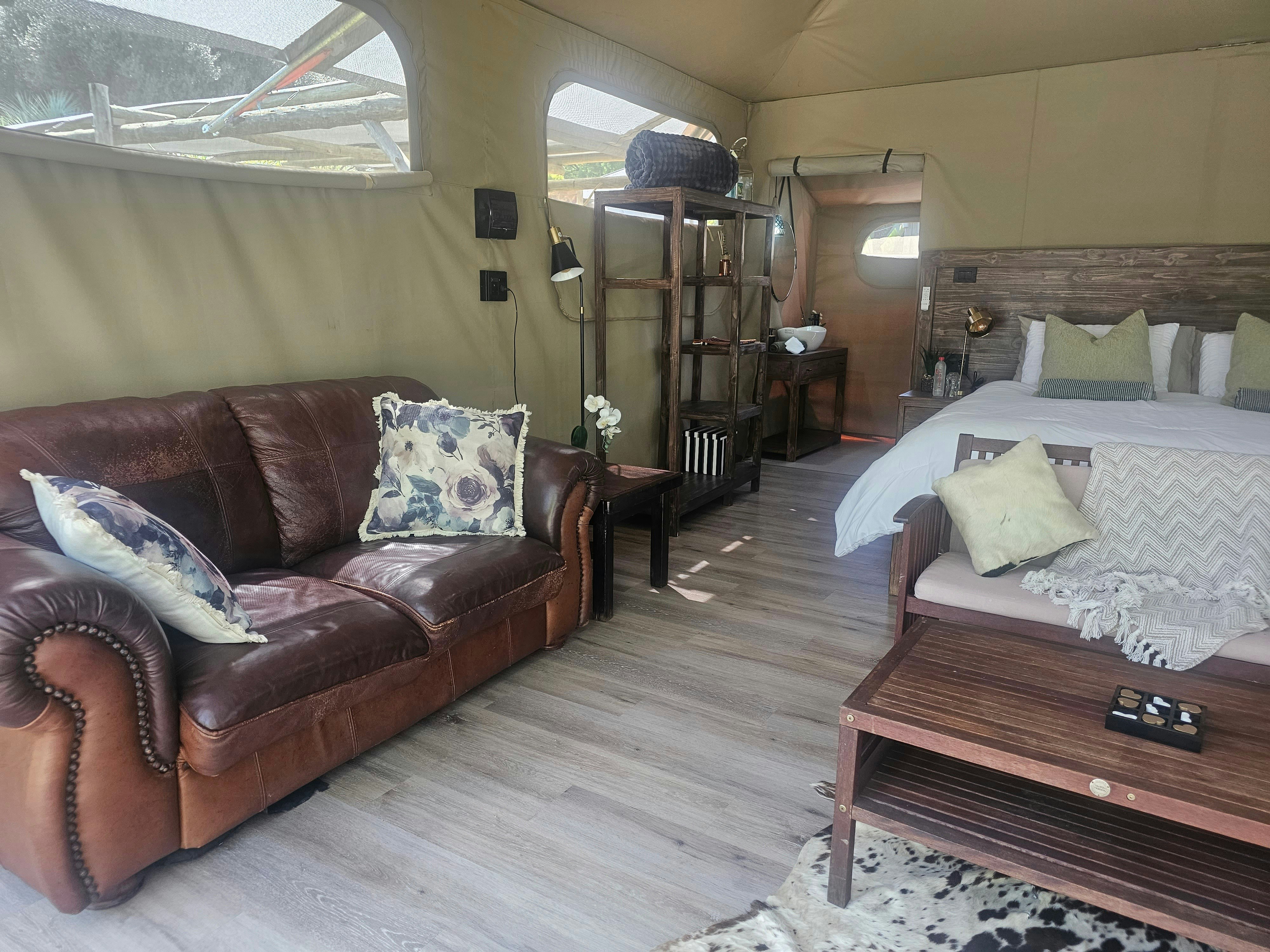 Rose cottage Luxury Tented Suite image no 18 of 25